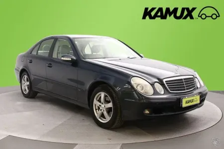 Mercedes-Benz E 220 220 CDI A / Lohkolämmitin / Osittain sähkösäädettävät etuistuimet / 2X Renkaat / Vakkari /